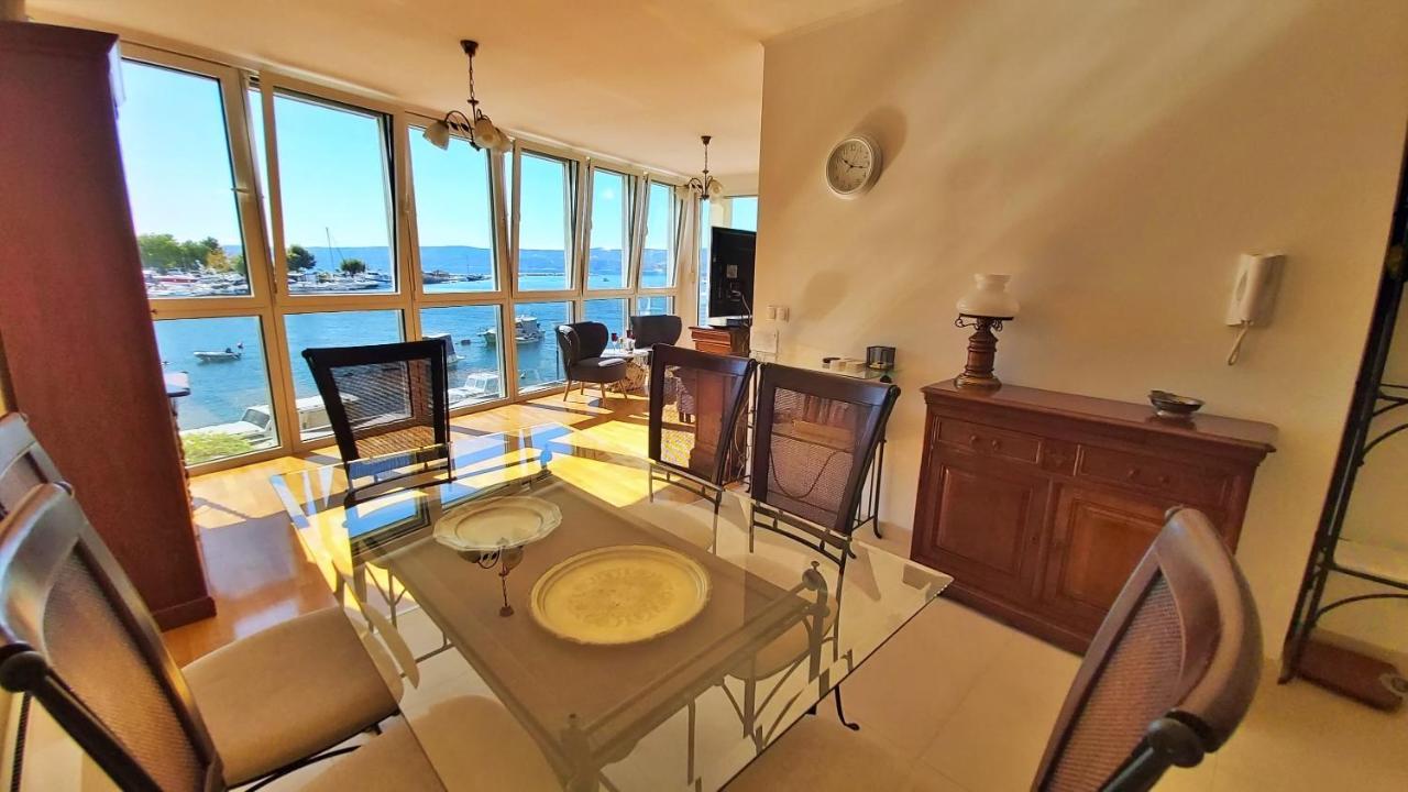 אומיס Apartment Lora מראה חיצוני תמונה